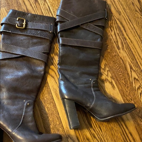 Chloe brown tall boots - Picture 2 of 2